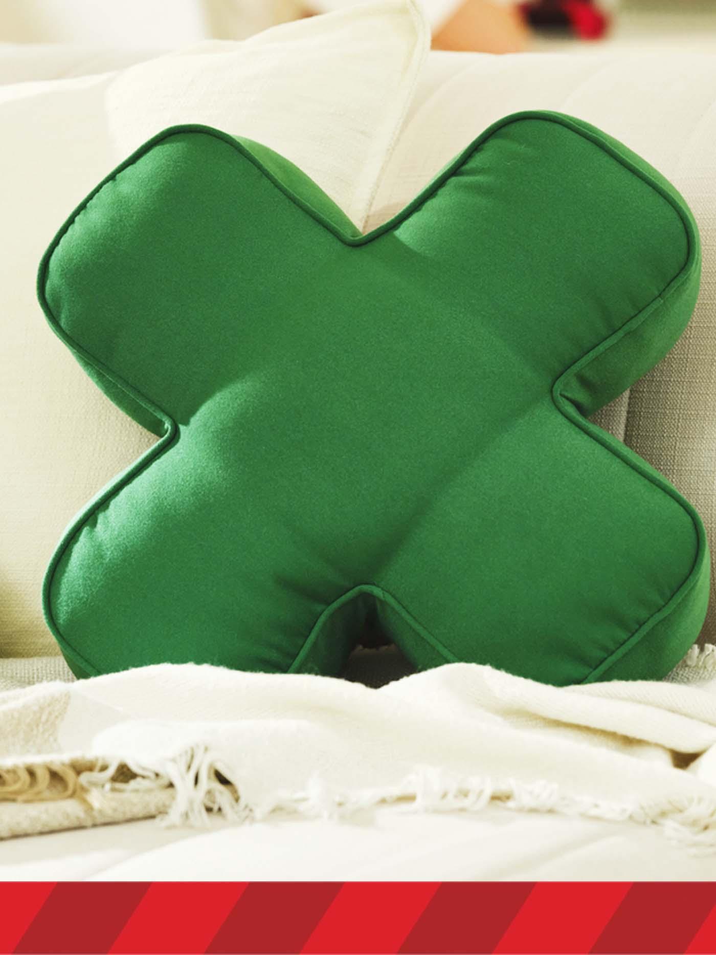 YXSTABY gaming cushion for Christmas gift ideas.