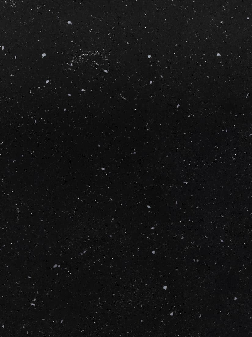 zu sehen ist eine schwarze IKEA Arbeitsplatte.