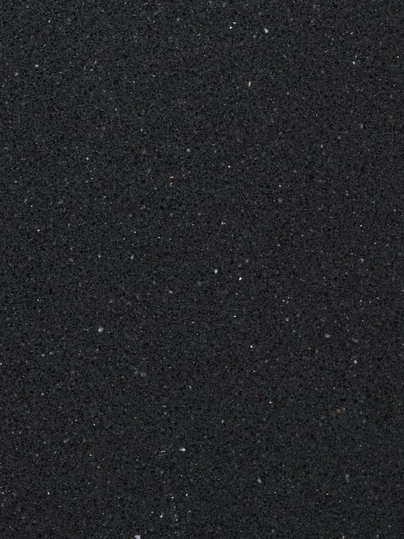 zu sehen ist eine schwarze IKEA Arbeitsplatte.