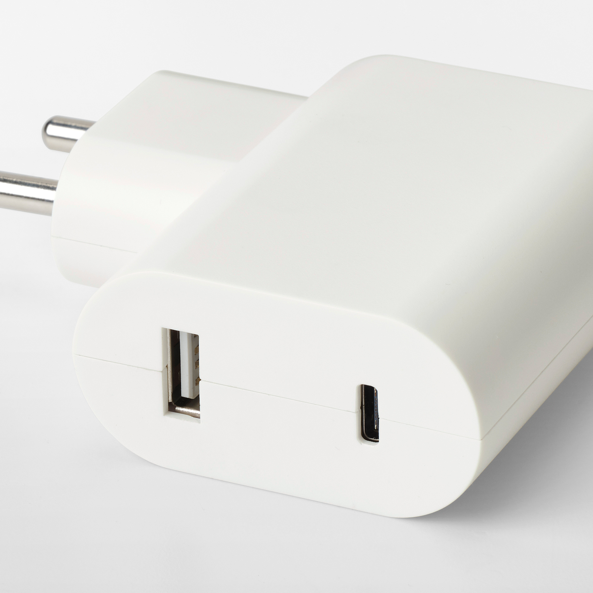 ÅSKSTORM 23W USB charger, white IKEA
