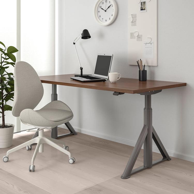 IDÅSEN desk sit/stand, brown/dark grey, 160x80 cm (63x311/2") IKEA