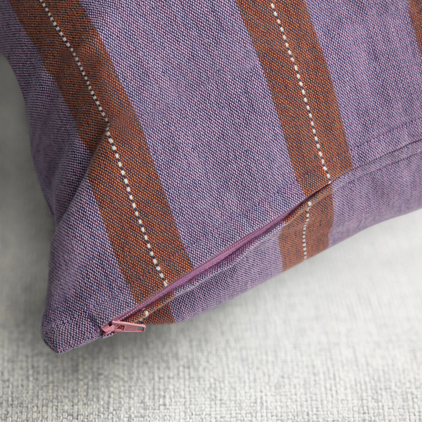 MÄVINN Cushion cover view 6
