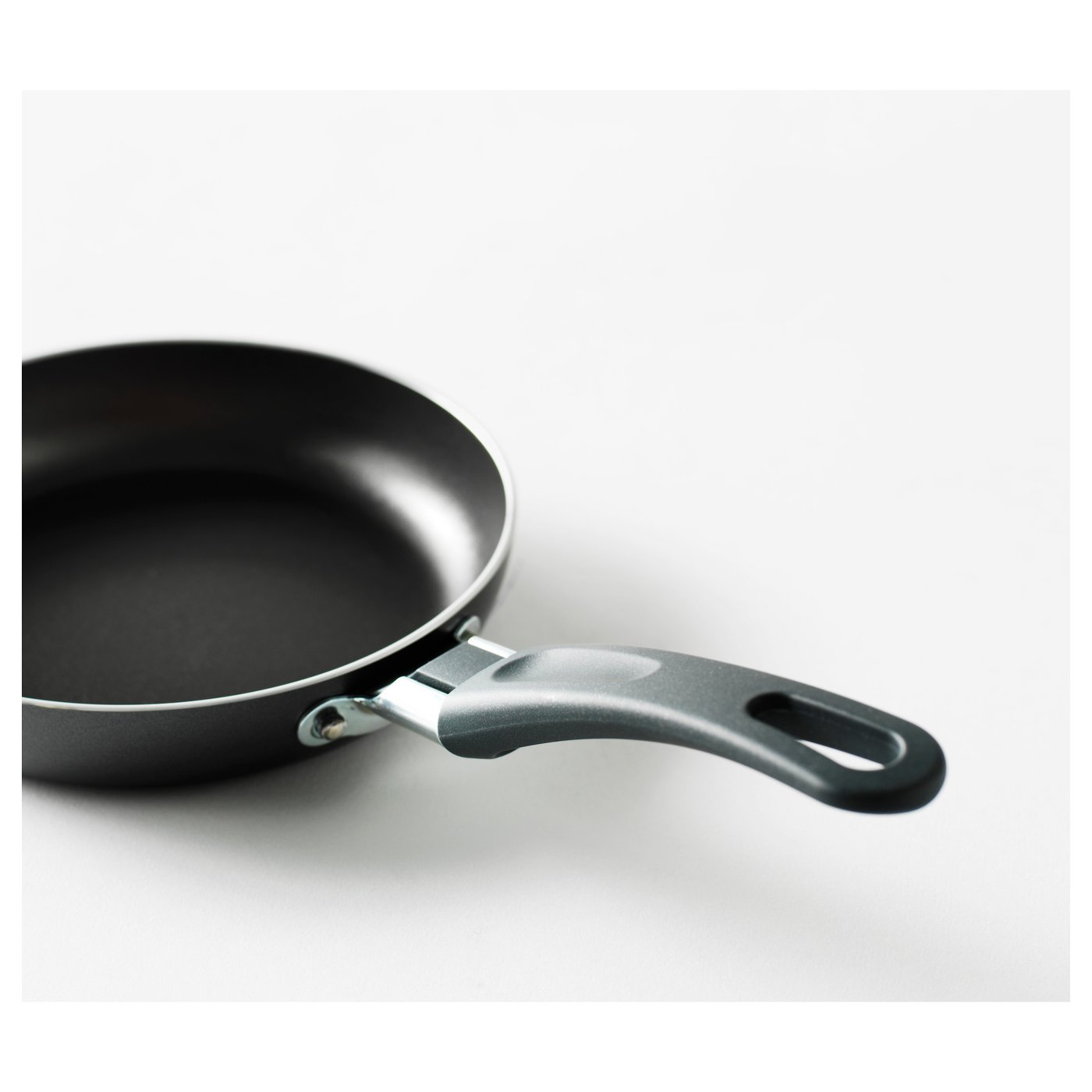 14 frying pan