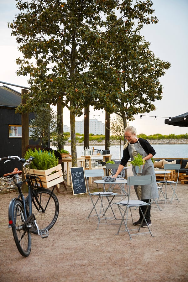 SUNDSÖ Table+2 chairs, outdoor, grey/grey