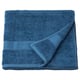 Blue VITBACKEN bath towel, folded, 100% cotton.