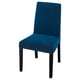 Sedia da pranzo moderna BERGMUND: rivestimento blu scuro, gambe in legno nero, schienale di supporto.
