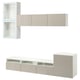 Set di mobili tv BESTÅ, bianco e beige. Design moderno e minimalista con armadi e contenitori sospesi.
