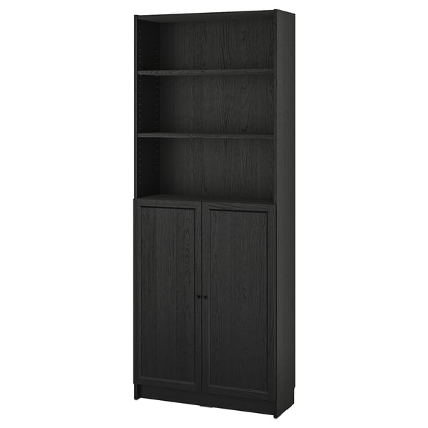 Libreria BILLY in legno nero con contenitore aperto e chiuso, design elegante.