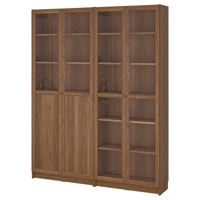 Libreria in legno con più ripiani e due ante in vetro, marrone.