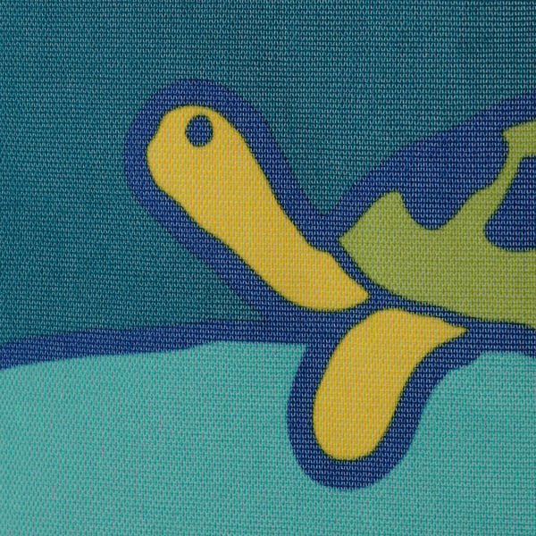 Vivace custodia a tema subacqueo realizzata con plastica oceanica riciclata, in posizione verticale con design giallo a creatura subacquea.