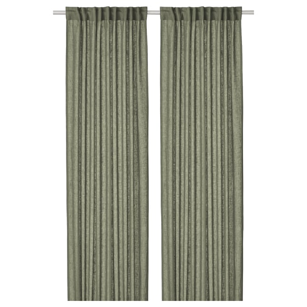 Due tende in lino grigio-verde con tasche per bastoni, che offrono privacy e filtraggio della luce.