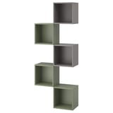 Mensola a muro modulare verde e grigia, design geometrico, cinque cubi interconnessi.