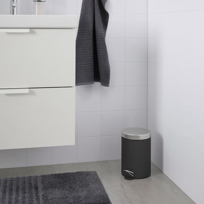 Pattumiera a pedale nera EKOLN, design elegante e curvo, coperchio in acciaio inossidabile, chiusura regolare, materiali resistenti, adatto per bagno/cucina.