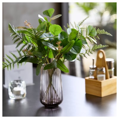 Vaso GRADVIS in vetro, grigio, forma cilindrica con scanalature verticali, design elegante e minimalista.