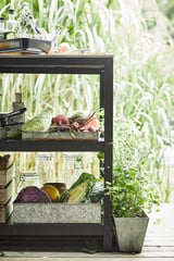 Isola da cucina da esterno nera, a 3 livelli per grigliate e giardinaggio, costruzione in acciaio.