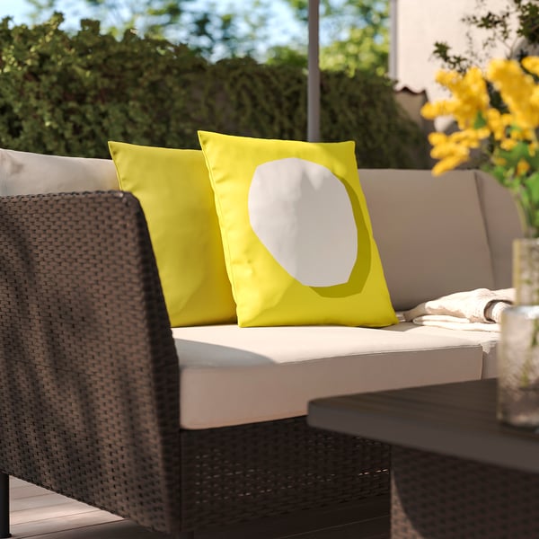 GULLBERGSÖ / HJÄRTERÖ Set di 2 cuscini, giallo vivo/bianco rosa vivo/arancione vivo/esterno/interno, 50x50 cm