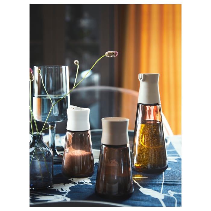 Bottiglia in vetro chiaro da sciroppo 250 ml PP28 con tappo a vite bianco 28/410 originalitá