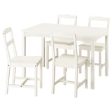 Un set da pranzo HAUGA bianco a 4 posti con un tavolo rettangolare e quattro sedie abbinate. Design semplice e tradizionale, adatto a piccoli spazi.