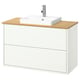 Mobile da bagno HAVBÄCK bianco con piano di lavoro in bambù, lavabo rettangolare, rubinetto cromato.
