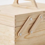 Organizer da scrivania in legno con due cassetti e cerniere in metallo, maniglie sulla parte superiore.