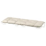 Un cuscino da esterno KUDDARNA in beige, rettangolare con lacci, progettato per il comfort con tessuto sostenibile.