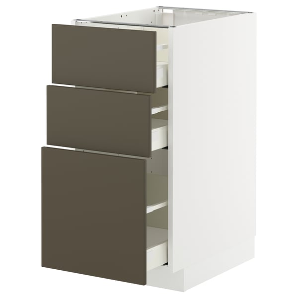 Un moderno mobile da cucina METOD bianco con tre cassetti marrone scuro. I cassetti sono eleganti e organizzati, garantendo un facile accesso e un funzionamento regolare.