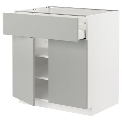 Mobile cucina METOD grigio chiaro con cassetto singolo e due ripiani.