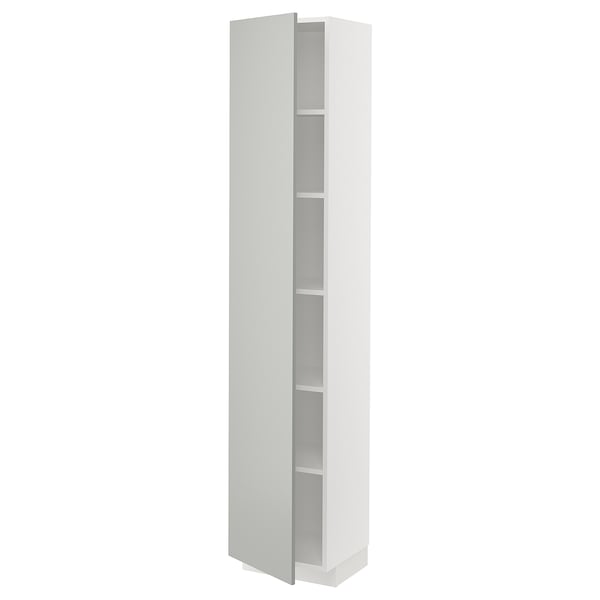 Un mobile da cucina METOD bianco alto con tre ripiani, dal design elegante e moderno, perfetto per lo stoccaggio.