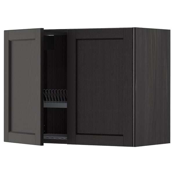 Mobile da cucina nero, design moderno con un'anta aperta, realizzato in legno, contenente uno scolapiatti.