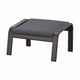 Moderno poggiapiedi POÄNG grigio, struttura in legno nero angolare imbottita, design elegante e minimalista.
