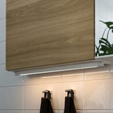 Mobile in legno con illuminazione a led, design moderno.