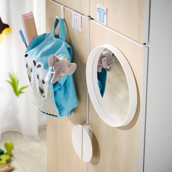 Armadio in legno per bambini; blu; legno chiaro, specchio, giocattolo elefante.