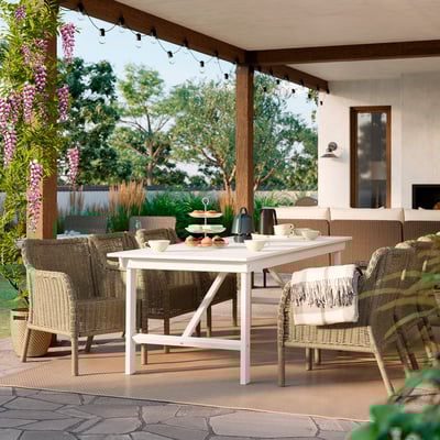 ULVEVÄR Sedia con braccioli da giardino, plastica effetto rattan/marrone