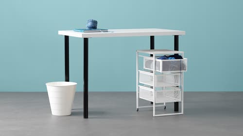 Combinazioni di scrivanie e tavoli per studio e lavoro