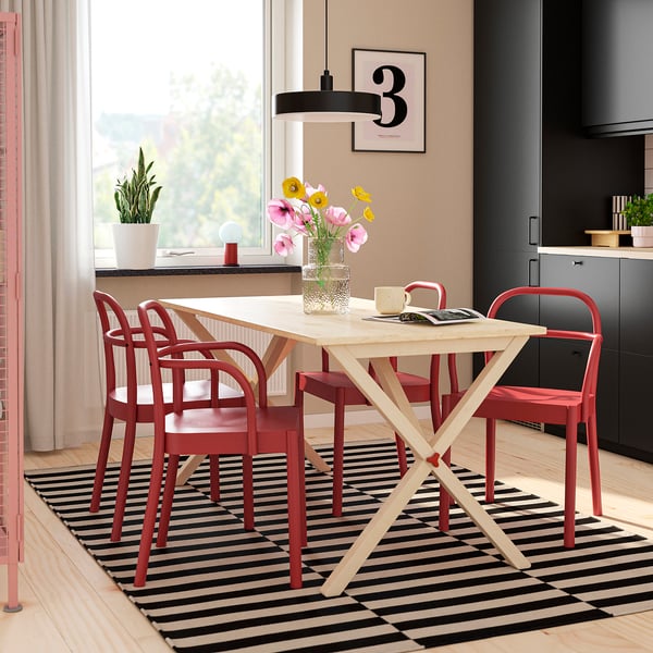 IKEA PS 2026 / STOCKHOLM 2025 طاولة و 4 كراسي