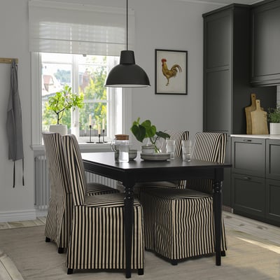 INGATORP / BERGMUND طاولة و 4 كراسي, أسود/أسود أسود/ أبيض, ‎155/215 سم‏