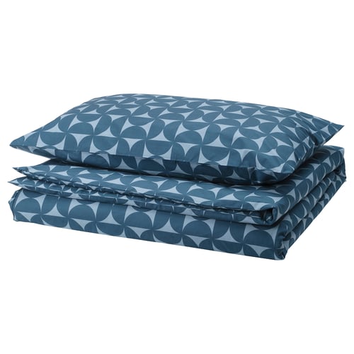 ÄNGSNEJLIKA duvet set, blue with geometric patterns, made of cotton and viscose, neatly folded.