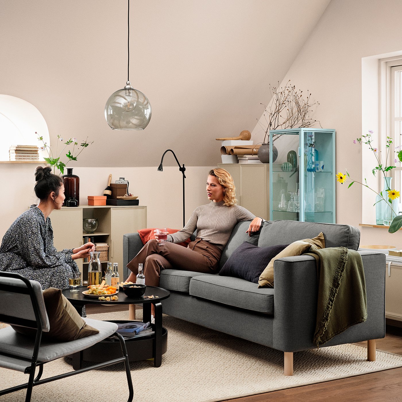 【送料込】IKEA PÄRUPペルプ2人掛けソファ グレー 美品 クッション付き PÄRUP 3-seat sofa, Vissle grey - IKEA