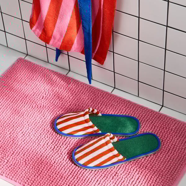 SKOGSSALLAT Slippers, red/white/striped, L/XL