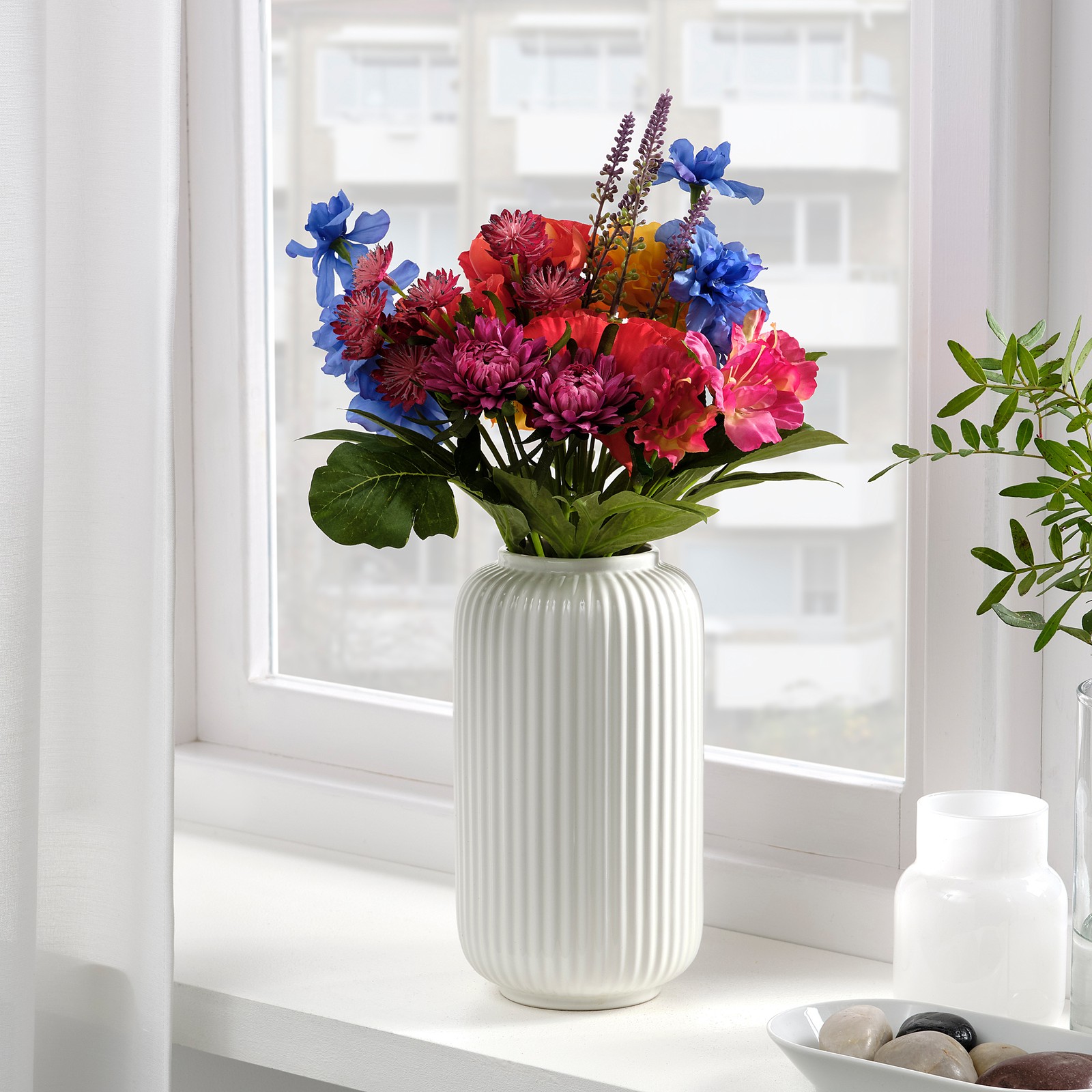 SMYCKA Artificial bouquet, in/outdoor blue/red/yellow/pink, 41 cm IKEA