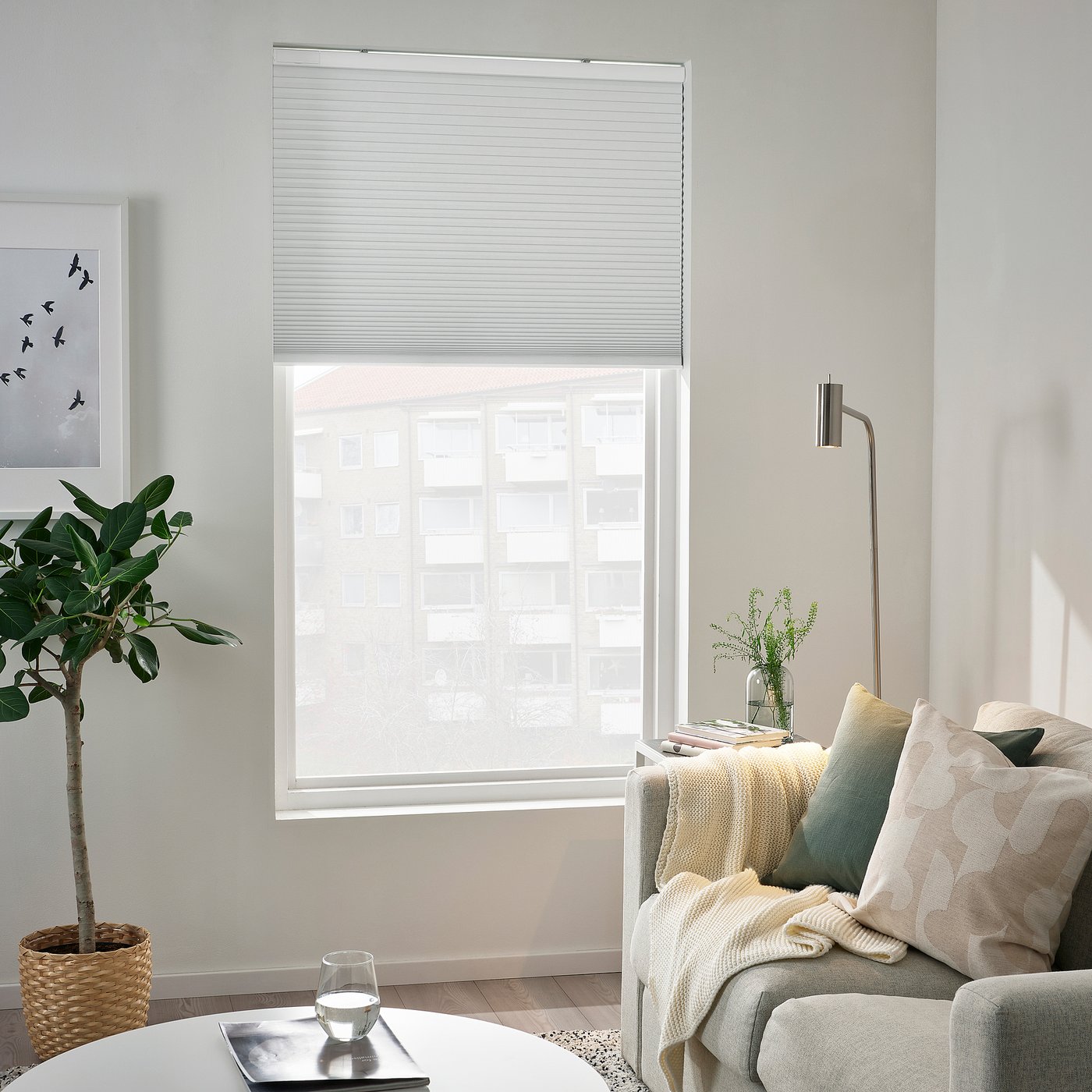 IKEA TREDANSEN 遮光断熱ブラインド　60cmx195cm TREDANSEN block-out cellular blind, smart wireless/battery