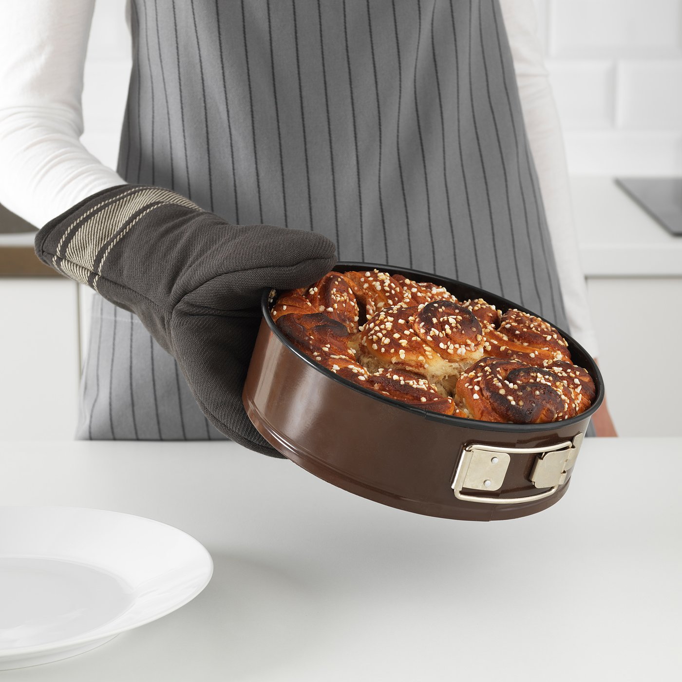 VARDAGEN Oven glove black IKEA