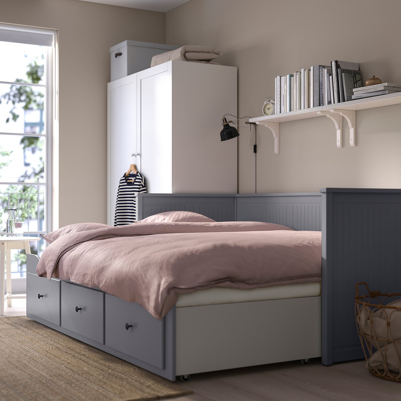 HEMNES day-bed w 3 drawers/2 mattresses, grey/Ånnfjället super
