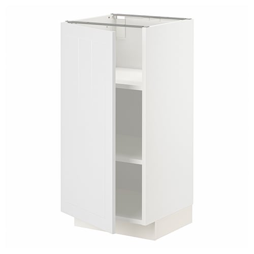 A white METOD kitchen cabinet with one adjustable shelf and a door that can be mounted on the left or right side.