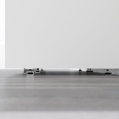 METOD kitchen cabinets shown stable, level.