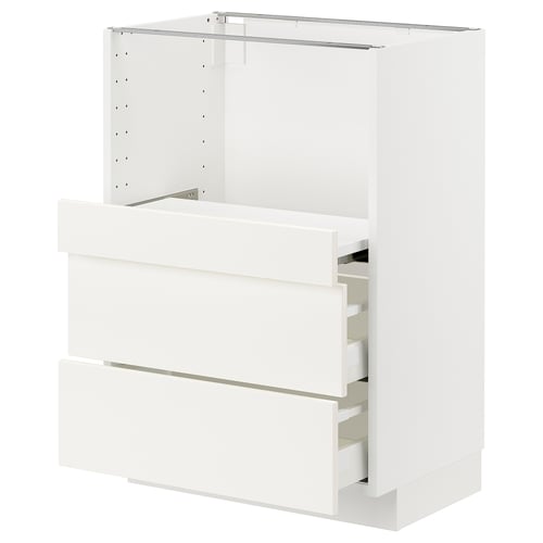 White METOD kitchen cabinet with pull-out drawers.