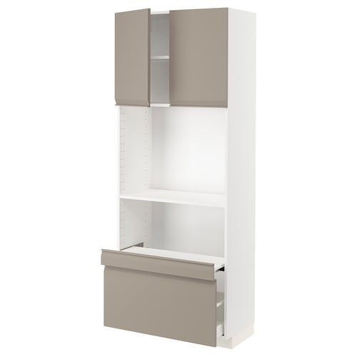 A METOD kitchen unit with grey-beige upplöv doors. It a tall, white cabinet with adjustable shelves and integrated handles.