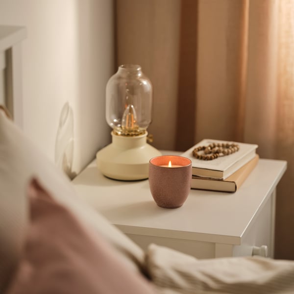 PÄRLHÖNA Scented candle in ceramic jar, Rose & carnation pink, 40 hr