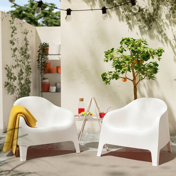 SKARPÖ Armchair, outdoor, white