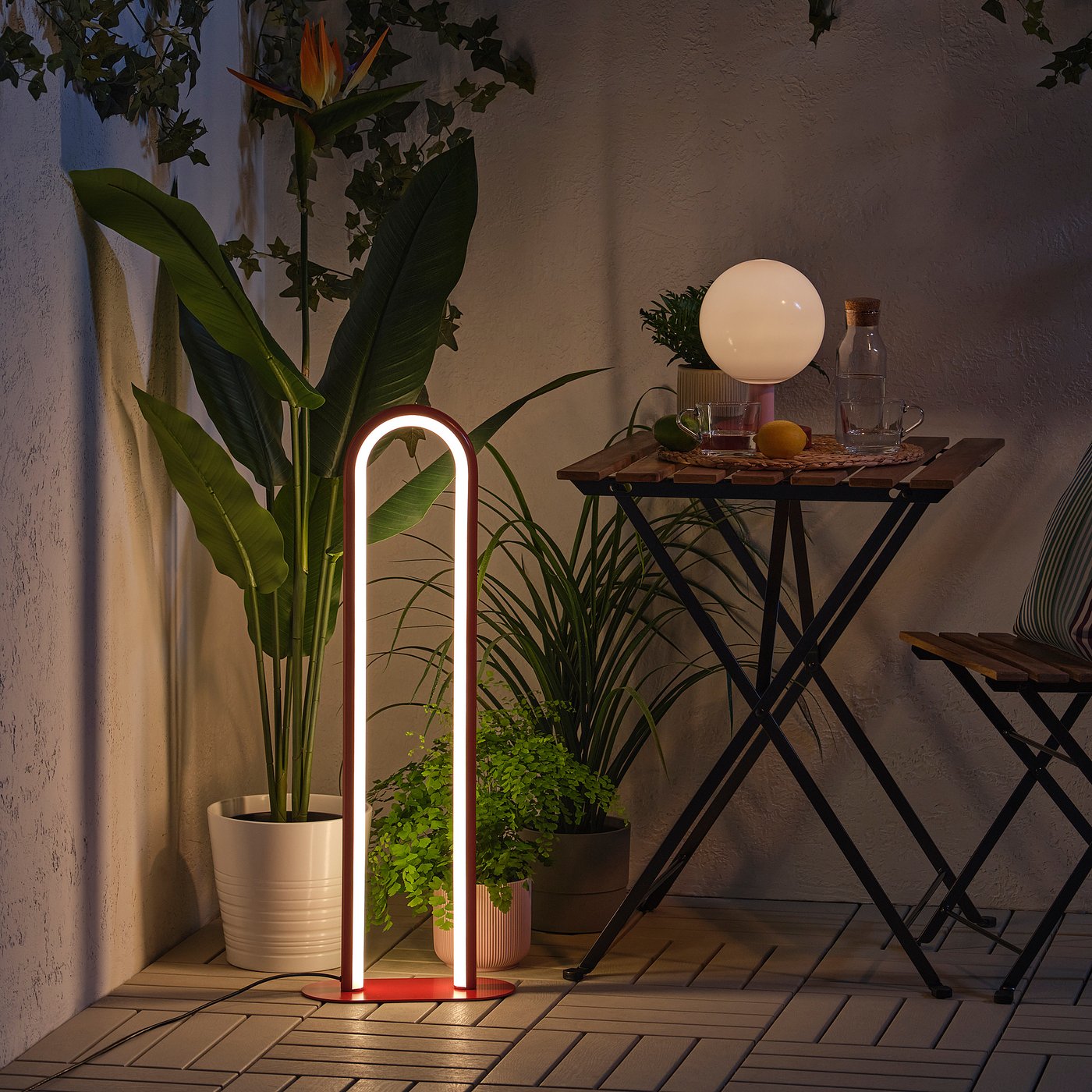 SOLVINDEN floor lamp, dimmable/indoor red - IKEA